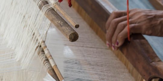 Khadi-handloom-weaving